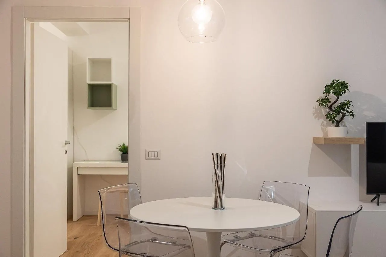 Province Apartment-Rental In Rome Apartment